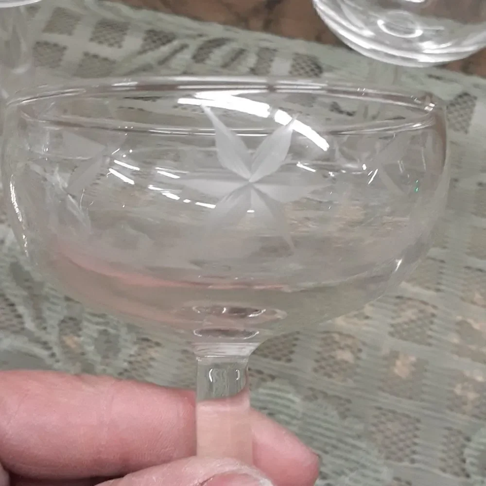 Glass decanter &‎ 3 pc MCM Starflower stemware collection,Vintage Etched Crystal